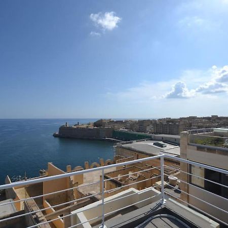 Vallettadreamsuites Groud Floor Shared Sea View Rooof Terrace Exterior photo