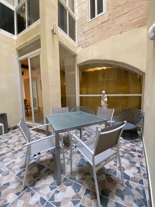 Vallettadreamsuites Groud Floor Shared Sea View Rooof Terrace Exterior photo
