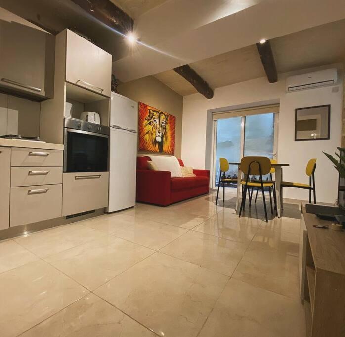 Vallettadreamsuites Groud Floor Shared Sea View Rooof Terrace Exterior photo